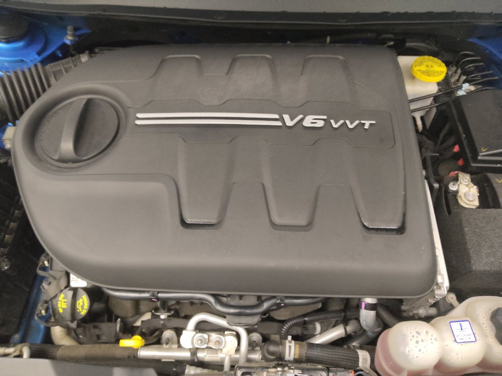 Used 2019 Jeep Cherokee Trailhawk w/ Cold Weather Group AWD/4WD image 30