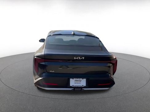Used 2025 Kia K4 FWD image 12