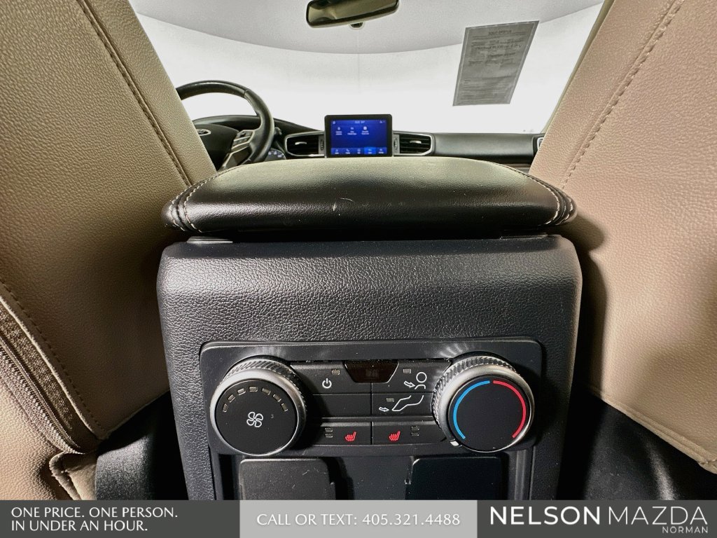 Used 2021 Ford Explorer Limited w/ Equipment Group 301A AWD/4WD image 27