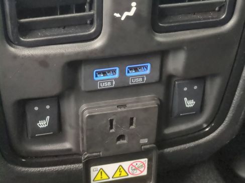 Used 2023 Dodge Durango R/T image 18