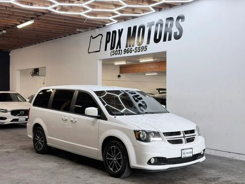Used 2019 Dodge Grand Caravan GT FWD image 1