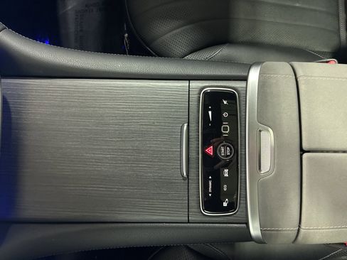 Used 2023 Mercedes-Benz EQS 580 4MATIC Sedan w/ Exclusive Trim Package image 22