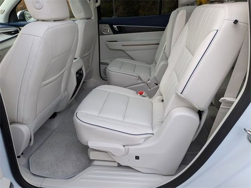 New 2026 Buick Enclave Avenir image 28