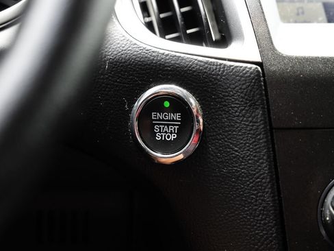 Used 2020 Ford Edge SEL w/ Convenience Package FWD image 18