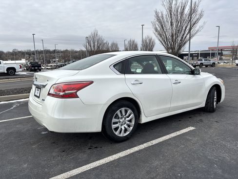 Used 2013 Nissan Altima 2.5 S image 10