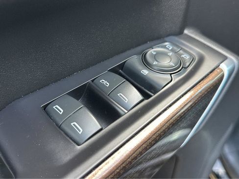 Used 2021 Chevrolet Silverado 1500 RST image 35