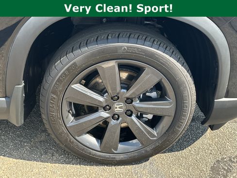 Used 2025 Honda Pilot Sport image 14