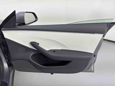 Used 2024 Tesla Model 3 Long Range image 47
