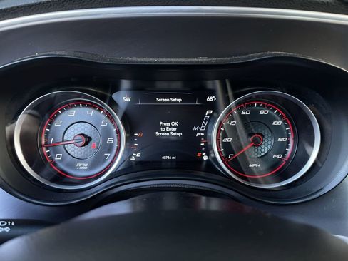 Used 2022 Dodge Charger SXT image 11