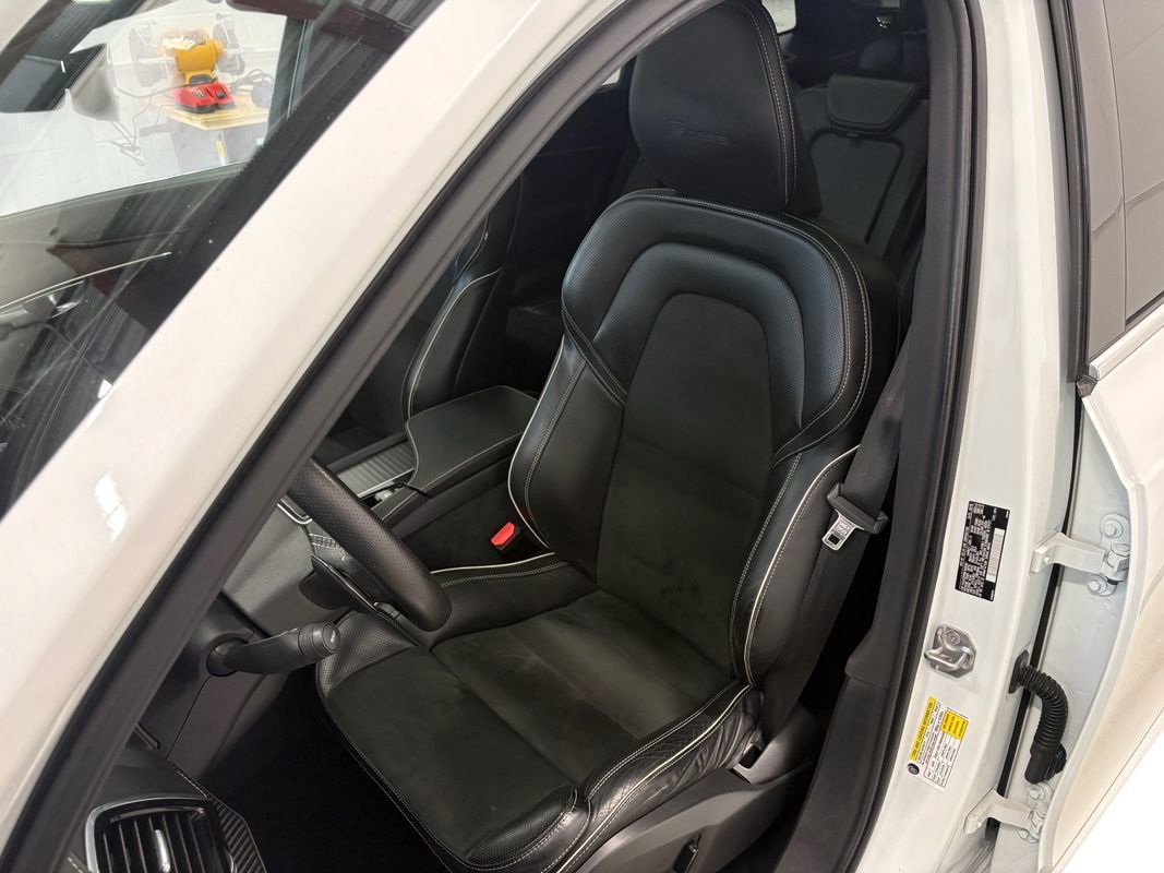Used 2019 Volvo XC90 T6 R-Design AWD/4WD image 12