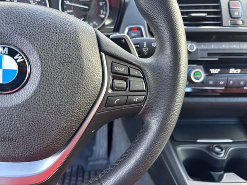 Used 2017 BMW 230i Convertible image 18