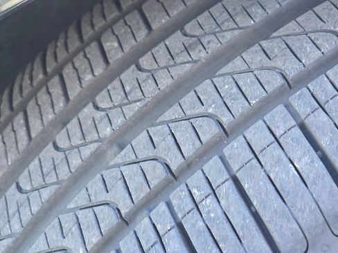 Used 2023 Audi A8 L 3.0T w/ Comfort Plus Package image 9