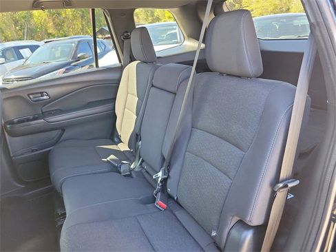 Used 2021 Honda Passport Sport image 12