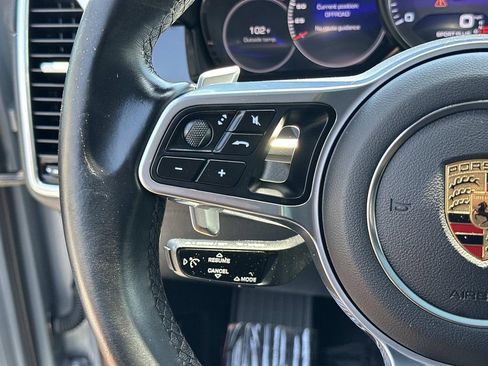 Used 2020 Porsche Cayenne S AWD/4WD image 18