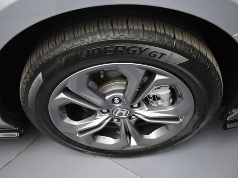 Used 2025 Honda Accord EX-L image 13