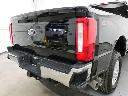 Used 2023 Ford F250 XLT AWD/4WD image 36