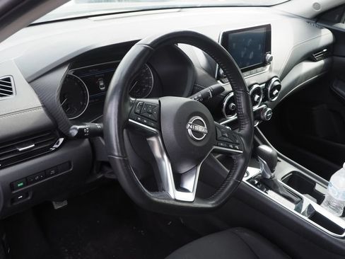 Used 2024 Nissan Sentra SV w/ All-Weather Package FWD image 5