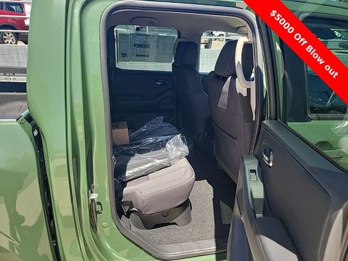 New 2025 Nissan Frontier SV w/ SV Convenience Package AWD/4WD image 14