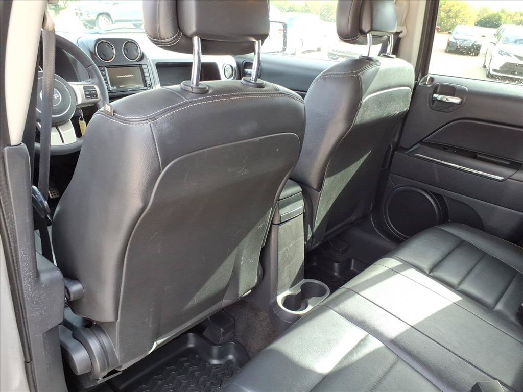 Used 2014 Jeep Patriot Limited w/ Sun/Sound Group AWD/4WD image 12