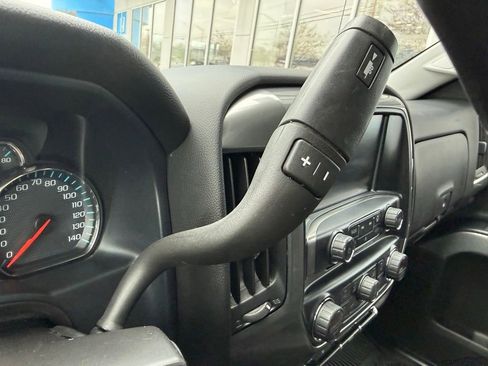 Used 2018 Chevrolet Silverado 1500 LT w/ LPO, Black Pack image 21