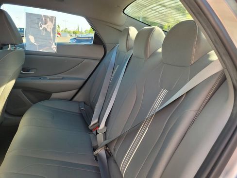 Used 2023 Hyundai Elantra SEL w/ Convenience Package FWD image 14