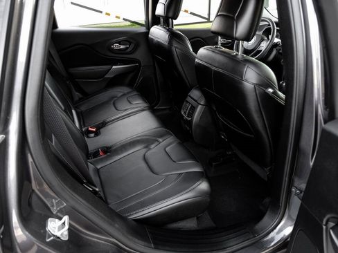 Used 2022 Jeep Cherokee Limited image 47