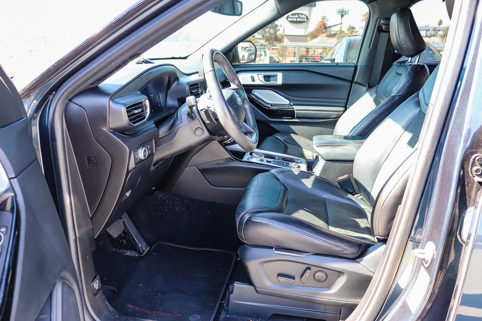 Used 2022 Ford Explorer ST w/ Equipment Group 401A AWD/4WD image 15