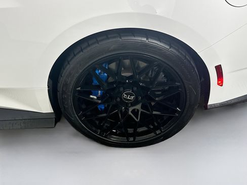 Used 2024 Ford Mustang Dark Horse image 11