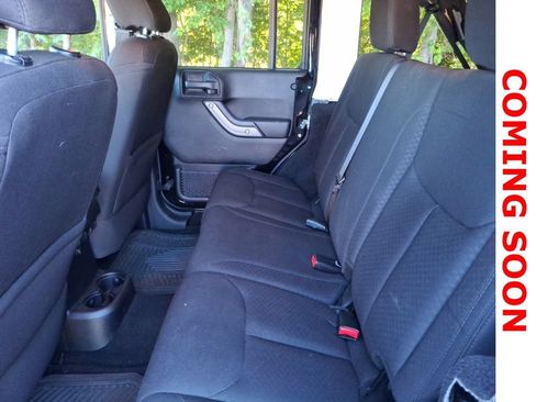 Used 2015 Jeep Wrangler Unlimited Sport w/ Quick Order Package 24S AWD/4WD image 9