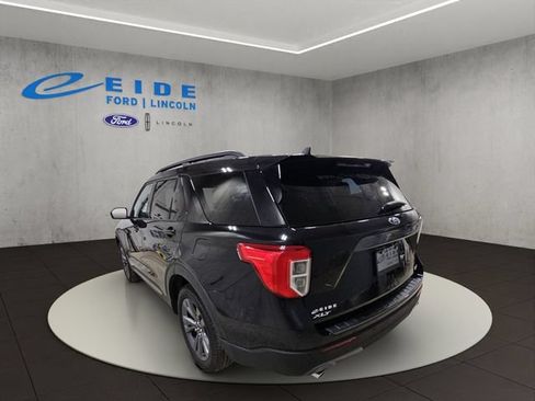 Used 2023 Ford Explorer XLT w/ Equipment Group 202A AWD/4WD image 8
