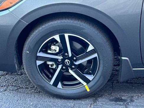 New 2025 Nissan Sentra SV image 10