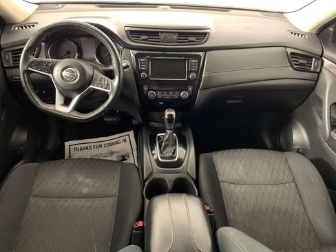 Used 2018 Nissan Rogue SV FWD image 33