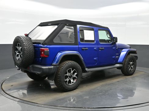 Used 2018 Jeep Wrangler Unlimited Sahara w/ Dual Top Group image 6