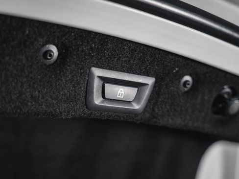 Used 2016 BMW M6 Gran Coupe w/ Executive Package RWD image 82