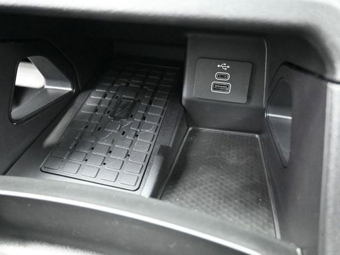 New 2025 Ford Ranger XLT w/ Equipment Group 301A High image 9