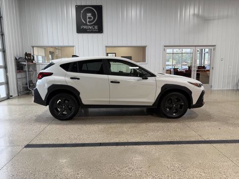 Used 2024 Subaru Crosstrek 2.0i AWD/4WD image 6