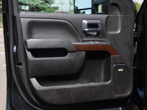 Used 2019 GMC Sierra 2500 SLT AWD/4WD image 21
