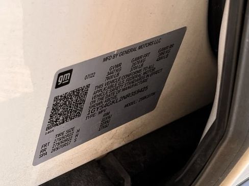 Used 2022 Cadillac Escalade Sport Platinum w/ LPO, ONYX Package image 32