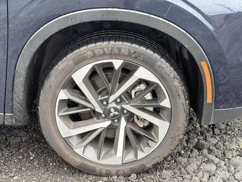 Used 2024 Mitsubishi Outlander SE image 32