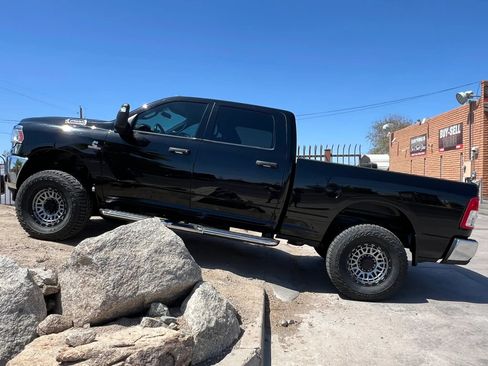 Used 2024 RAM 2500 Tradesman w/ Chrome Appearance Group AWD/4WD image 1