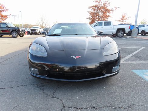 Used 2008 Chevrolet Corvette Coupe image 2