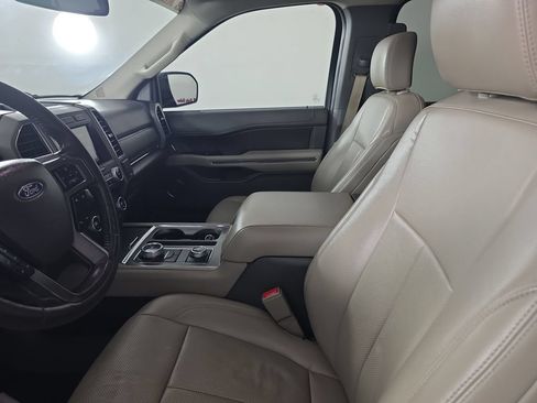 Used 2019 Ford Expedition Max XLT w/ Equipment Group 202A AWD/4WD image 13