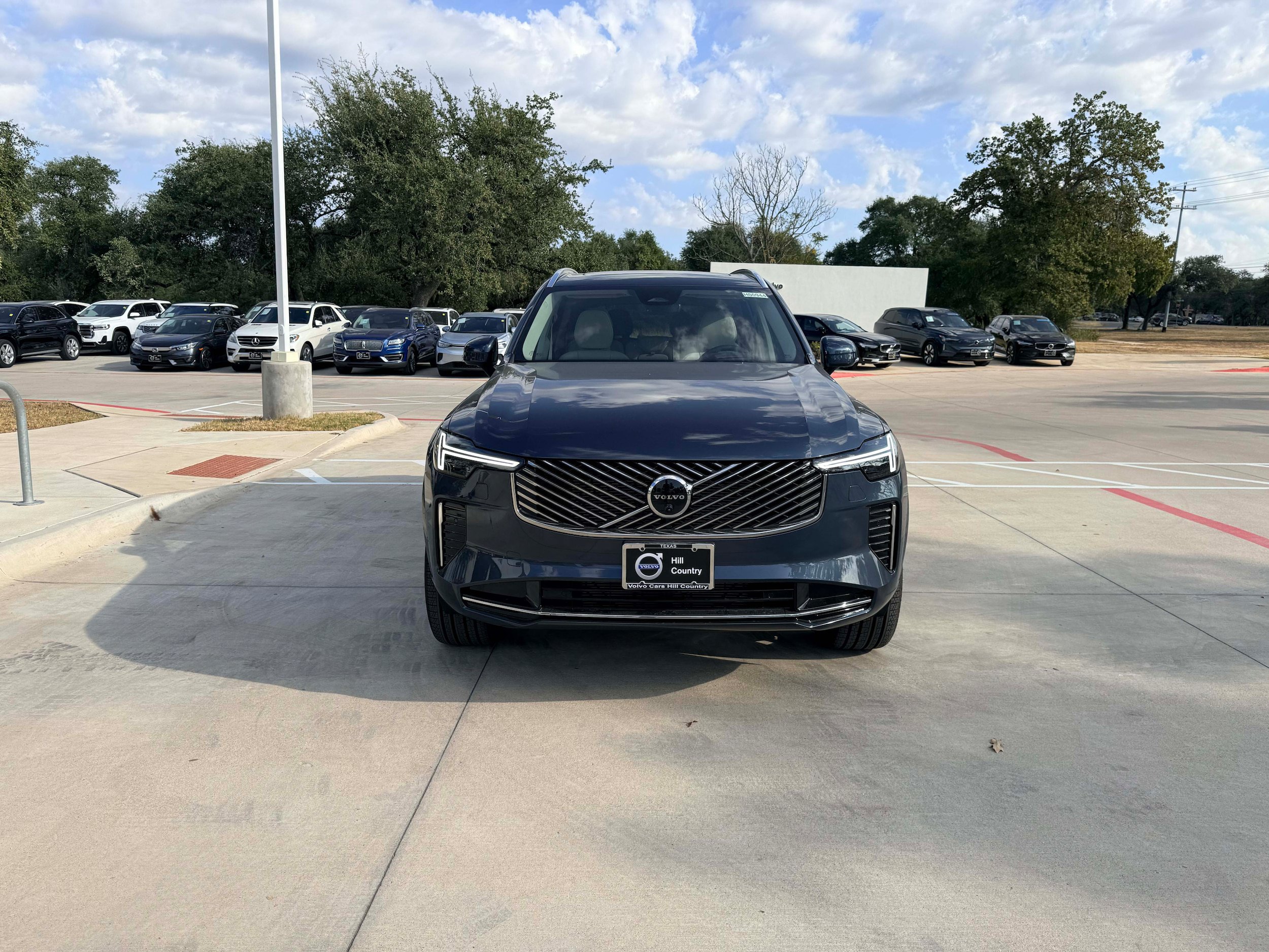New 2026 Volvo XC90 B6 Ultra w/ Protection Package AWD/4WD image 9