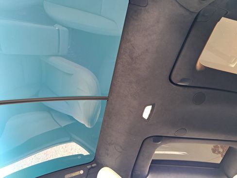 Used 2023 Tesla Model X image 32