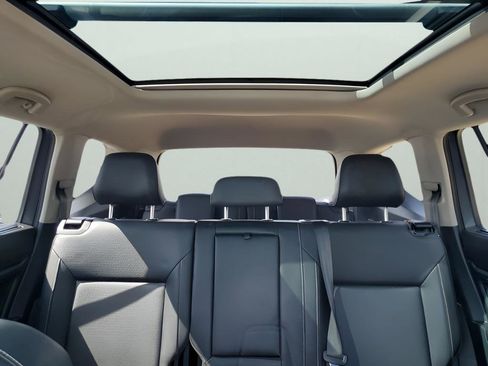 Used 2021 Volkswagen Atlas SE image 42