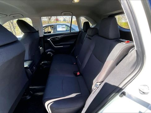 Used 2023 Toyota RAV4 LE AWD/4WD image 19