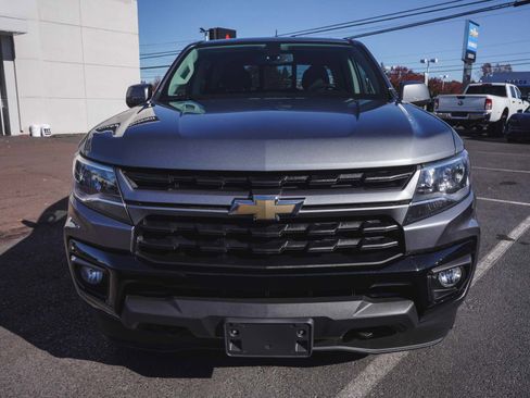 Used 2022 Chevrolet Colorado LT w/ LT Convenience Package image 2