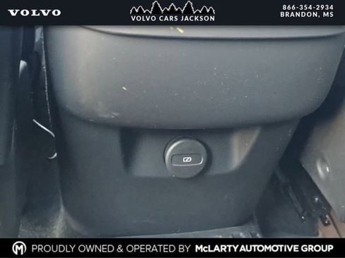 Used 2023 Volvo XC90 B6 Plus w/ Protection Package Premier image 18