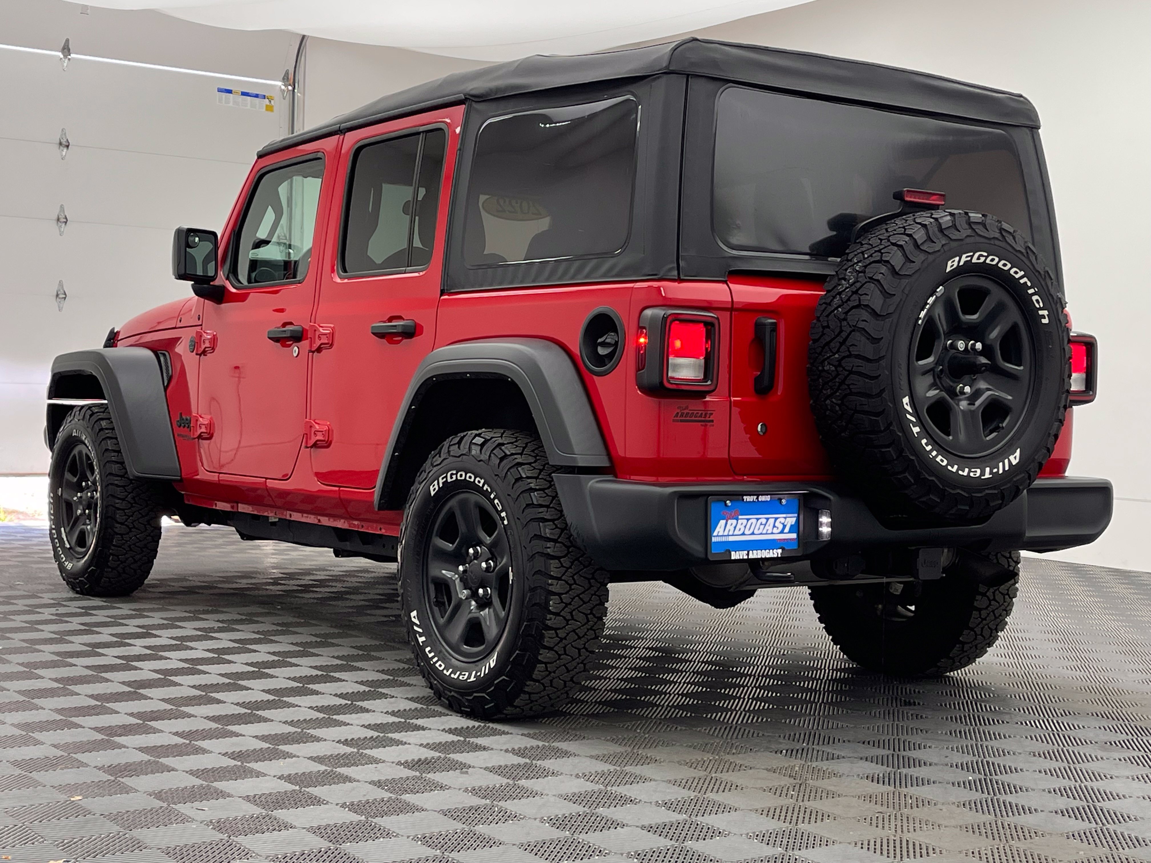 Used 2022 Jeep Wrangler Unlimited Sport AWD/4WD image 9