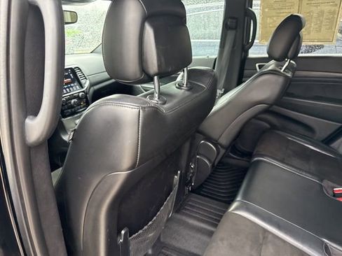 Used 2020 Jeep Grand Cherokee Altitude image 26